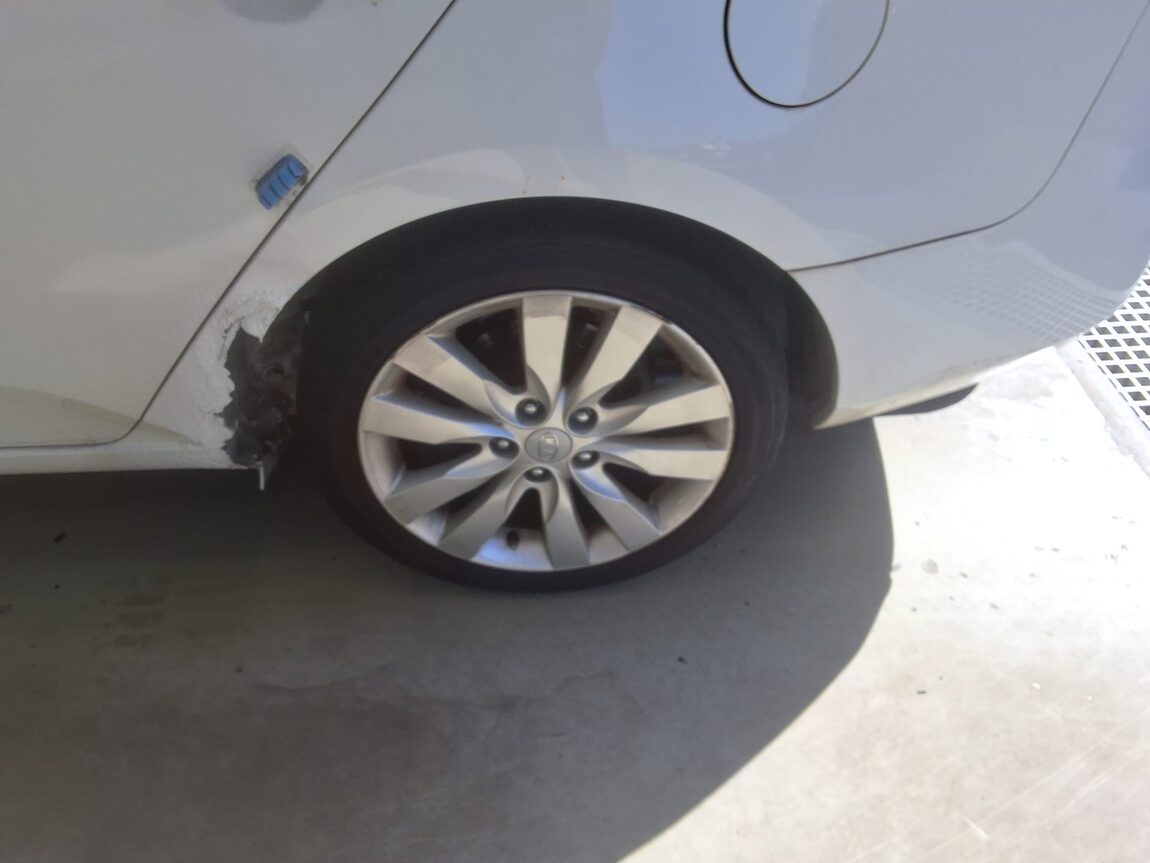 KIA FORTE 1.6 CVVT PREMIUM Si BLACK 2010 - zdjęcie 20