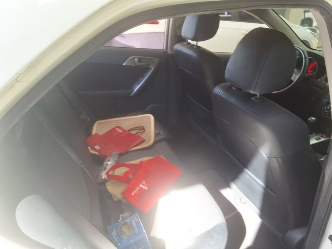 KIA FORTE 1.6 CVVT PREMIUM Si BLACK 2010 - zdjęcie 14