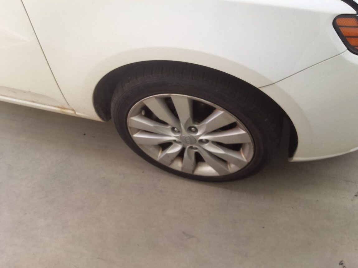KIA FORTE 1.6 CVVT PREMIUM Si BLACK 2010 - zdjęcie 21
