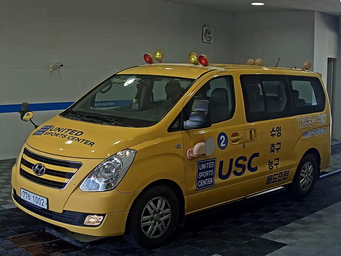 HYUNDAI GRAND STAREX CHILD SAFETY VEHICLE 12-SEATER 2017 - zdjęcie 2