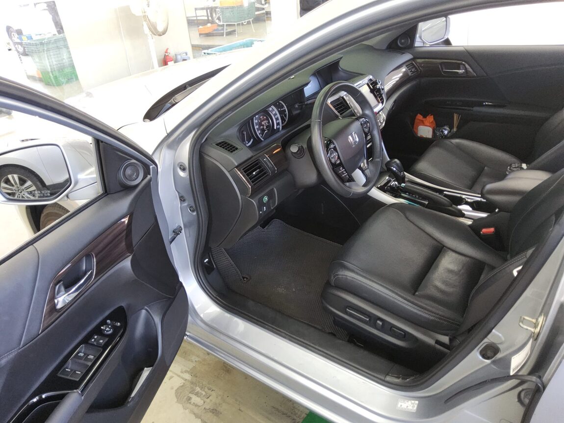 HONDA ACCORD (9TH GEN) 2.4 EX-L 2017 - zdjęcie 10
