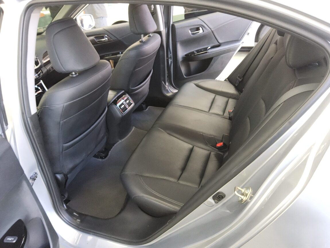 HONDA ACCORD (9TH GEN) 2.4 EX-L 2017 - zdjęcie 12