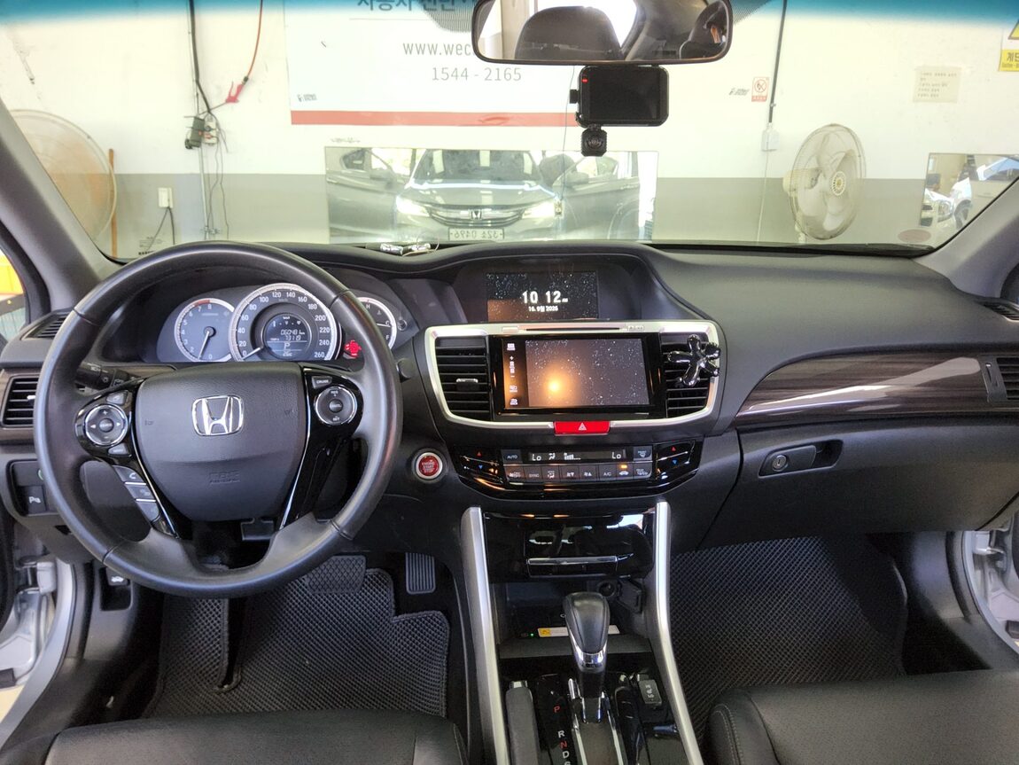 HONDA ACCORD (9TH GEN) 2.4 EX-L 2017 - zdjęcie 11