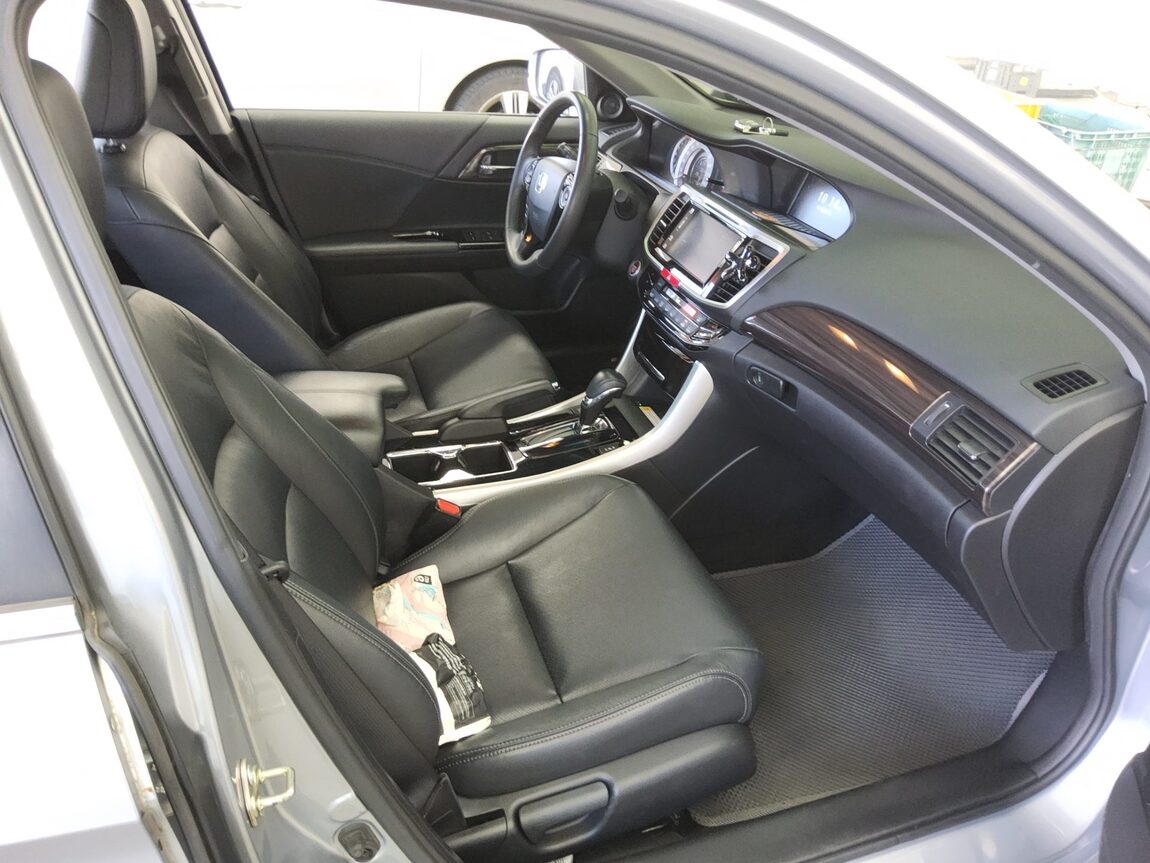 HONDA ACCORD (9TH GEN) 2.4 EX-L 2017 - zdjęcie 14