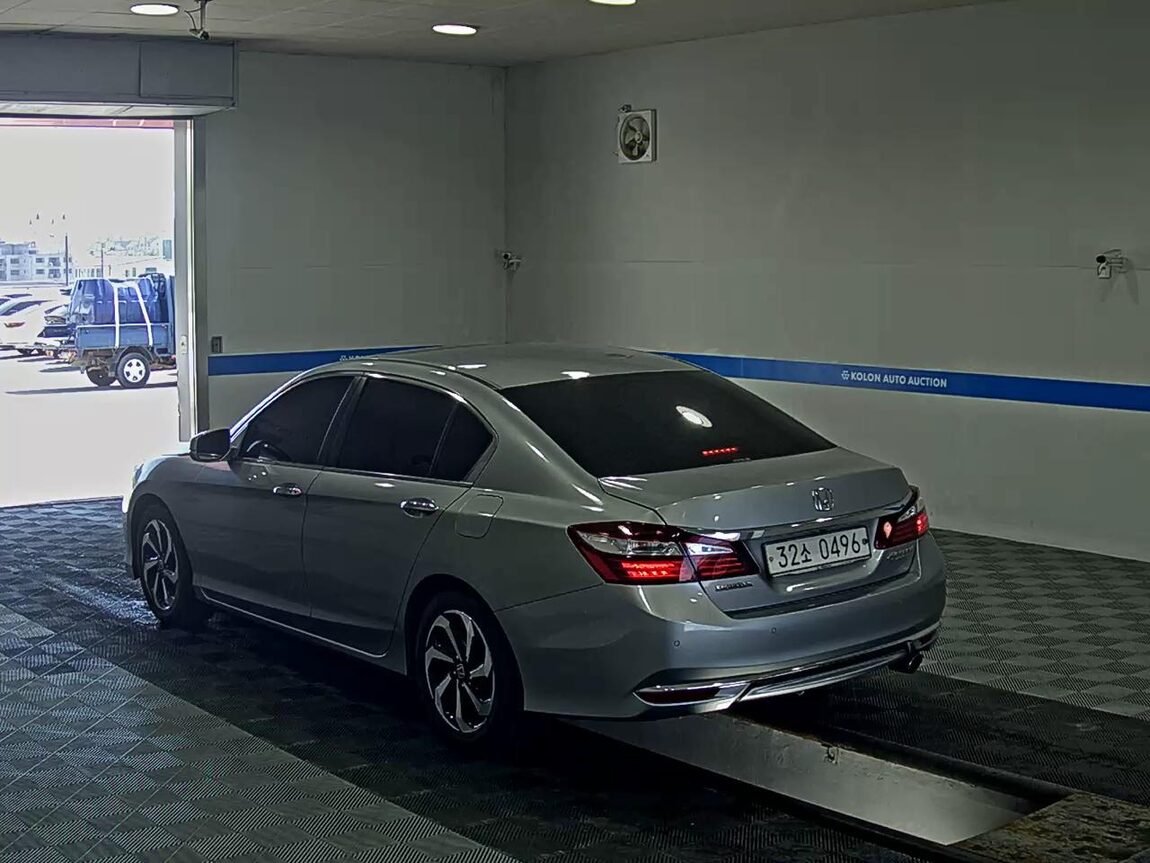 HONDA ACCORD (9TH GEN) 2.4 EX-L 2017 - zdjęcie 6
