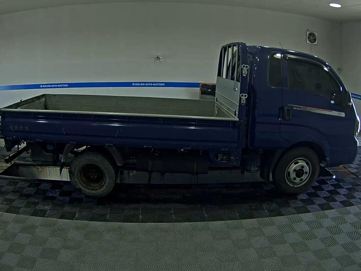 KIA THE NEW BONGO III CARGO 1.2 TON KING CAB EXTRA LONG WHEELBASE GL 2023 - zdjęcie 4