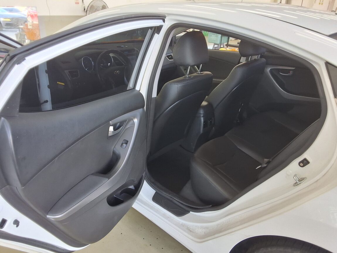 HYUNDAI THE NEW AVANTE MD 1.6 GDi SMART 2016 - zdjęcie 12