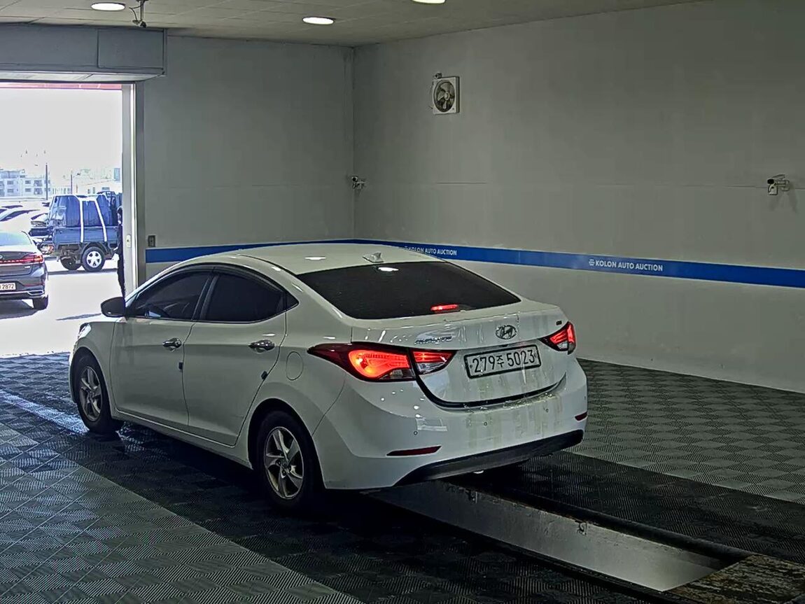HYUNDAI THE NEW AVANTE MD 1.6 GDi SMART 2016 - zdjęcie 6