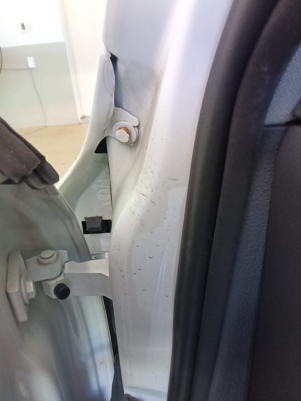 VOLKSWAGEN JETTA (6TH GEN) 2.0 TDI BLUEMOTION PREMIUM 2015 - zdjęcie 29