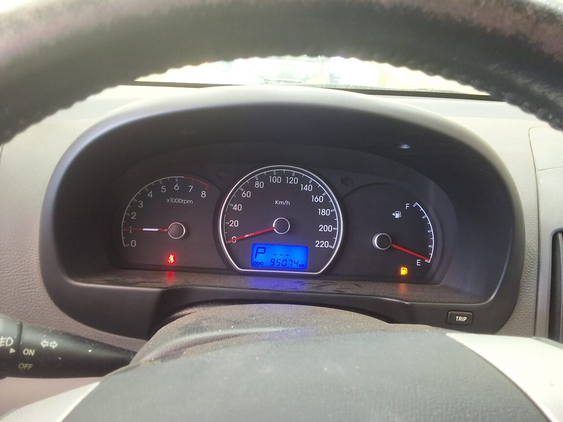 HYUNDAI AVANTE HD 1.6 VVT S16 LUXURY 2009 - zdjęcie 10