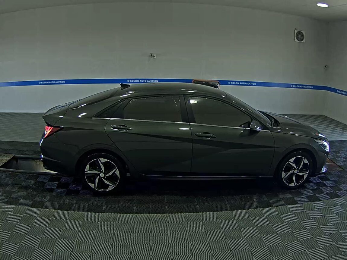 HYUNDAI AVANTE (CN7) 1.6 GASOLINE INSPIRATION 2021 - zdjęcie 4