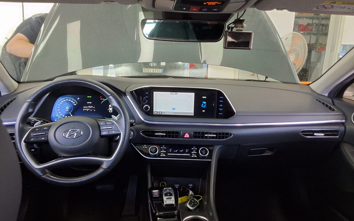 HYUNDAI SONATA (DN8) G2.0 PREMIUM PLUS 2023 - zdjęcie 11