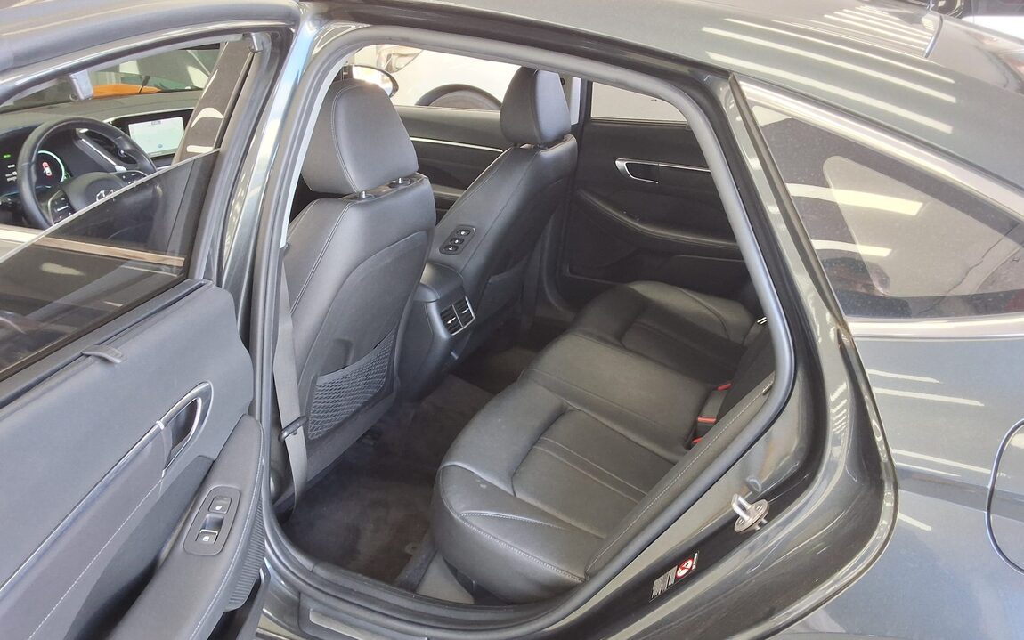 HYUNDAI SONATA (DN8) G2.0 PREMIUM PLUS 2023 - zdjęcie 12