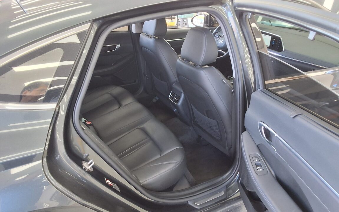 HYUNDAI SONATA (DN8) G2.0 PREMIUM PLUS 2023 - zdjęcie 13