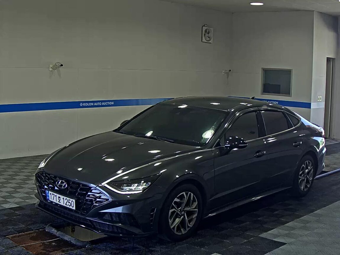 HYUNDAI SONATA (DN8) G2.0 PREMIUM PLUS 2023 - zdjęcie 2