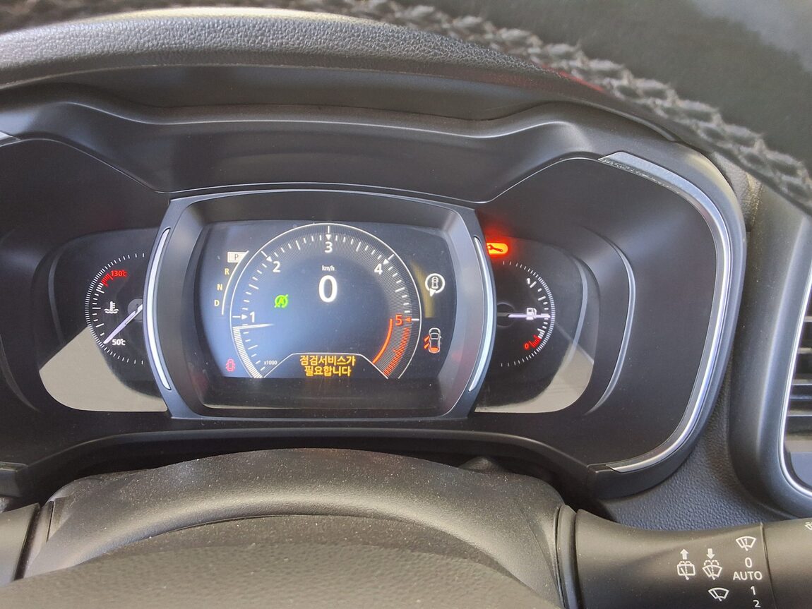 RENAULT (SAMSUNG) QM6 2.0 dCi 2WD LE 2017 - zdjęcie 21