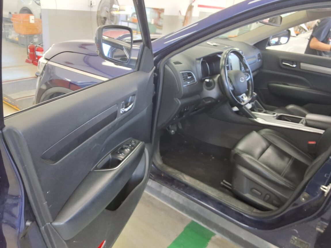 RENAULT (SAMSUNG) QM6 2.0 dCi 2WD LE 2017 - zdjęcie 10