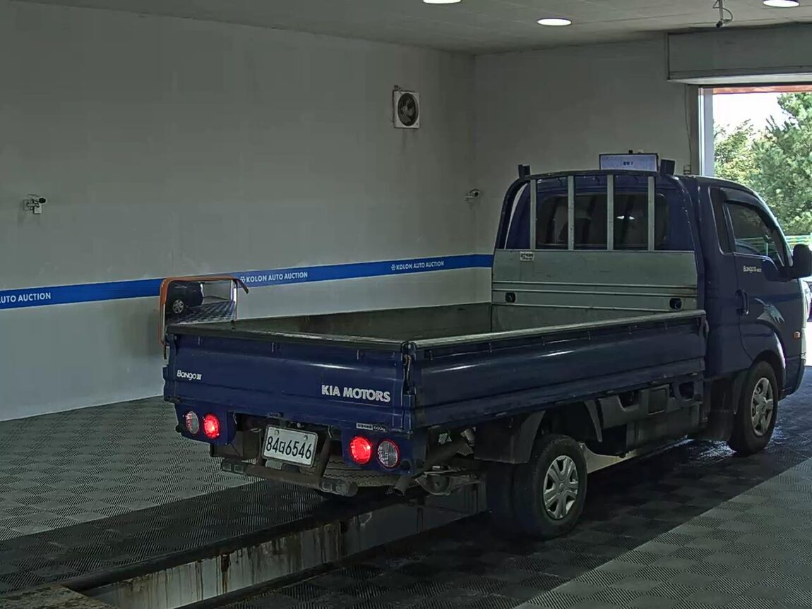 KIA BONGO III CARGO CRDi KING CAB LONG WHEELBASE 2008 - zdjęcie 5