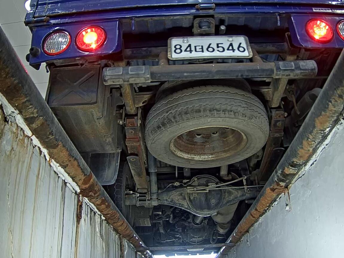 KIA BONGO III CARGO CRDi KING CAB LONG WHEELBASE 2008 - zdjęcie 8