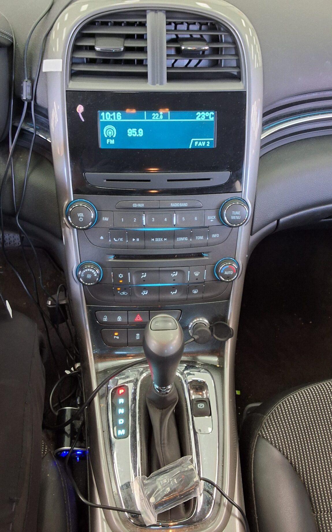 CHEVROLET (DAEWOO) MALIBU LPGi RENTAL CAR LS 2015 - zdjęcie 18
