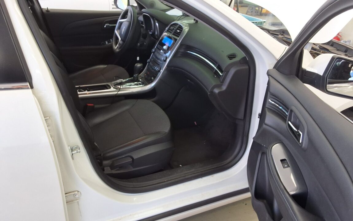 CHEVROLET (DAEWOO) MALIBU LPGi RENTAL CAR LS 2015 - zdjęcie 14
