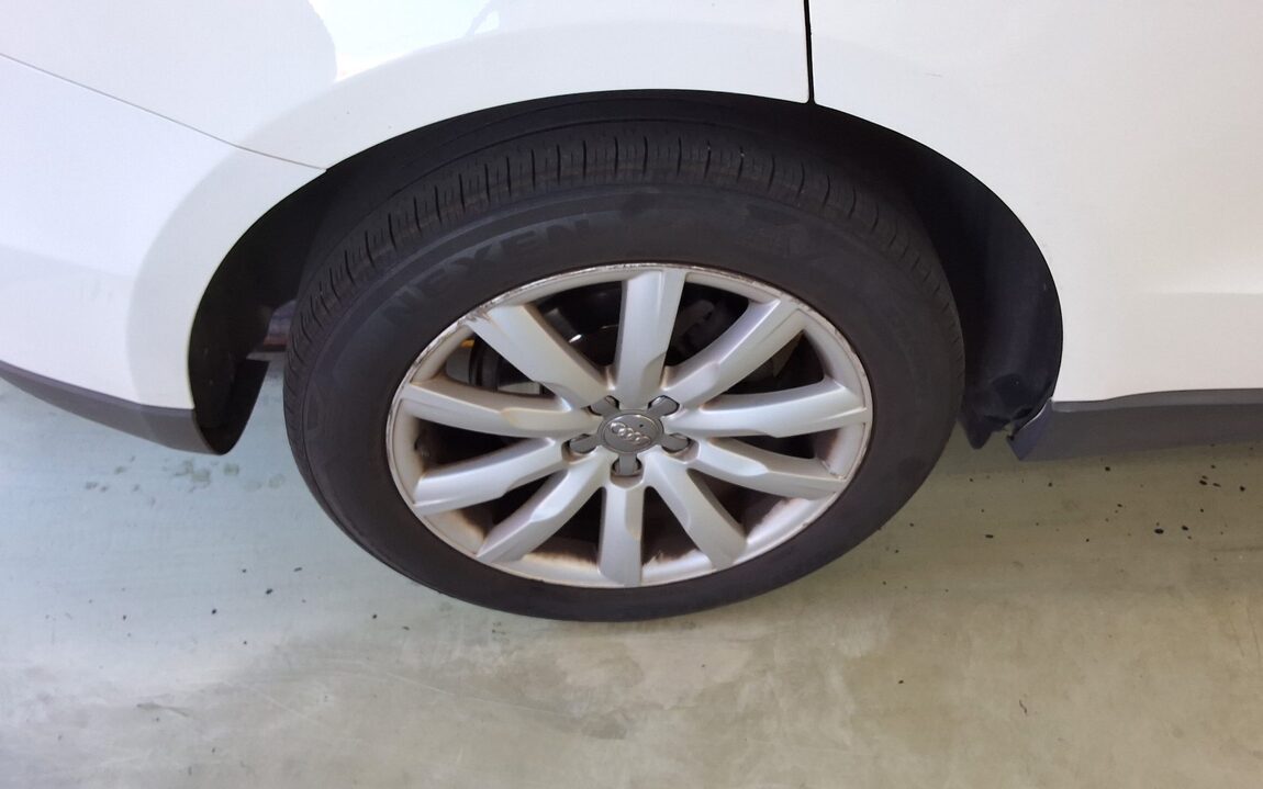AUDI Q5 2.0 TDI QUATTRO DYNAMIC 2009 - zdjęcie 27