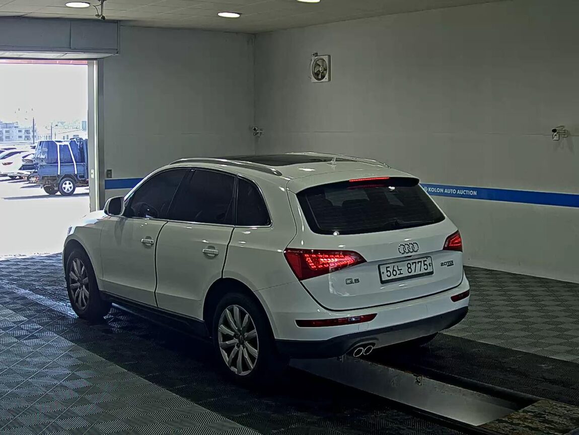 AUDI Q5 2.0 TDI QUATTRO DYNAMIC 2009 - zdjęcie 6
