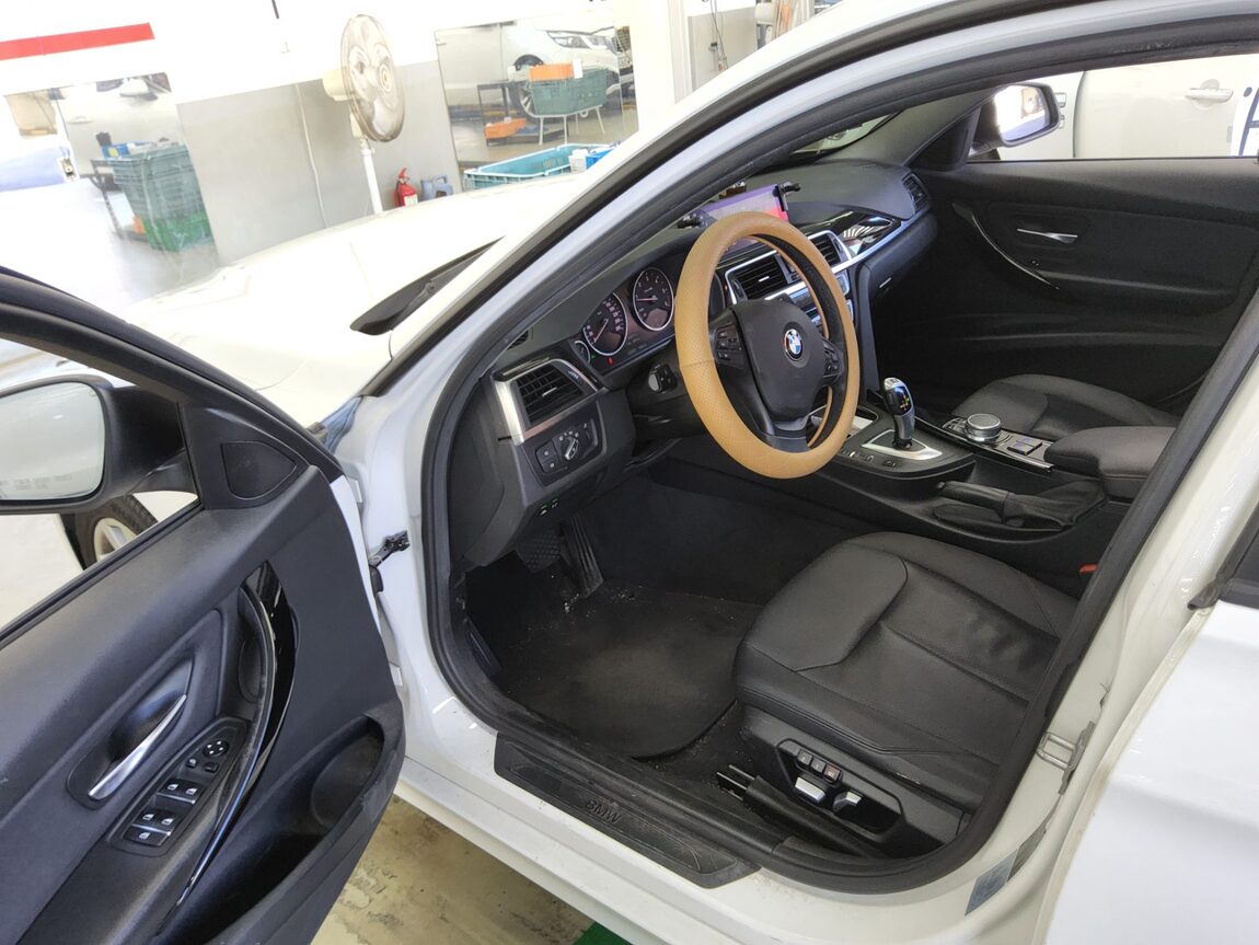 BMW 3 SERIES (6TH GEN) 320d 2018 - zdjęcie 10