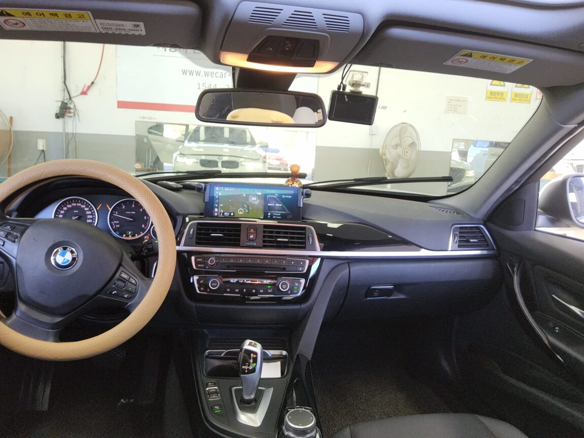 BMW 3 SERIES (6TH GEN) 320d 2018 - zdjęcie 11