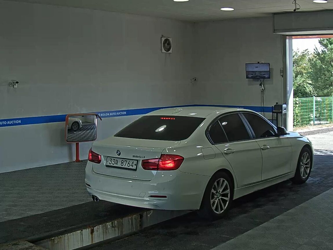 BMW 3 SERIES (6TH GEN) 320d 2018 - zdjęcie 5