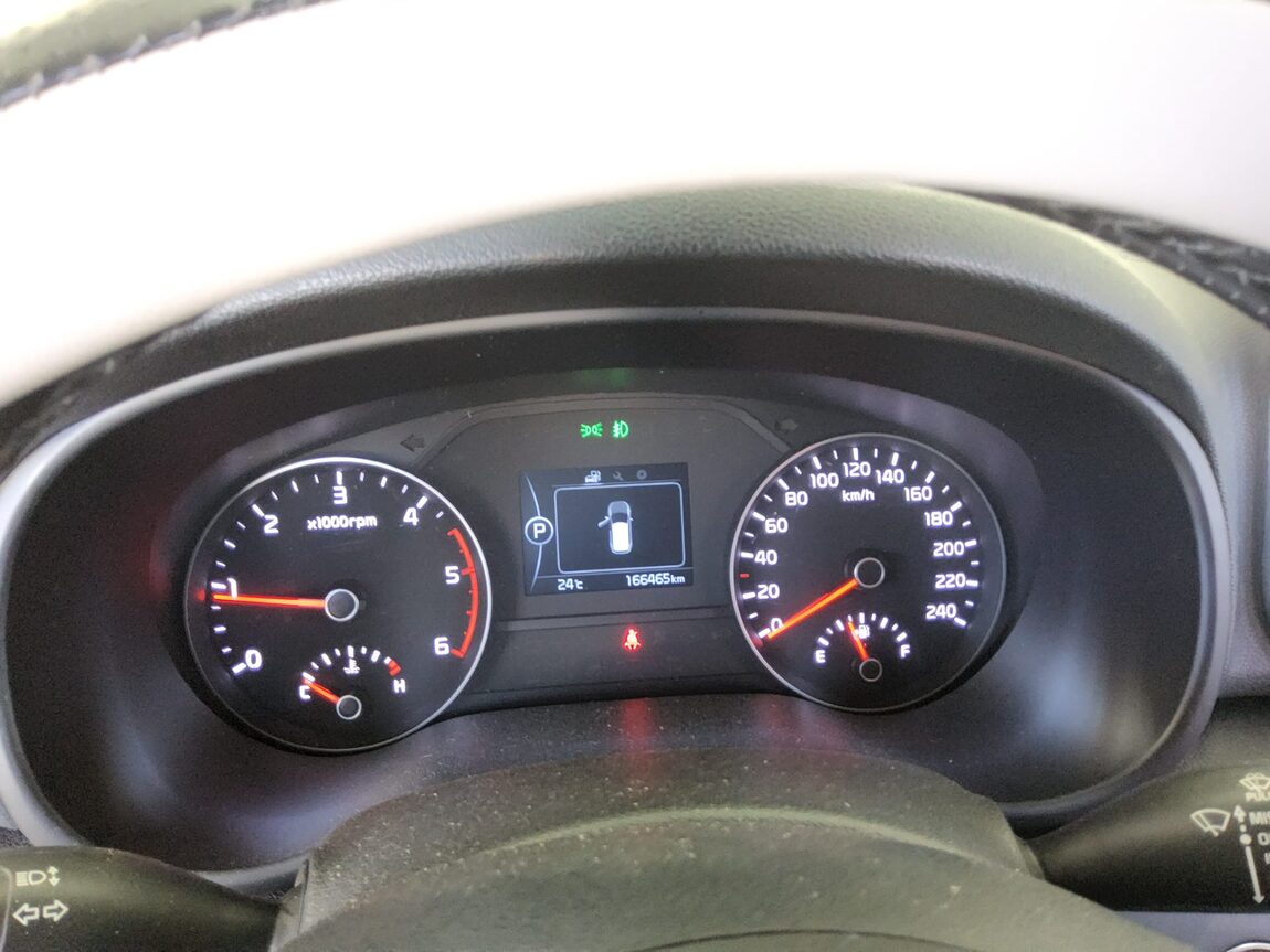 KIA NEW SPORTAGE 1.7 2WD NOBLESSE 2016 - zdjęcie 9