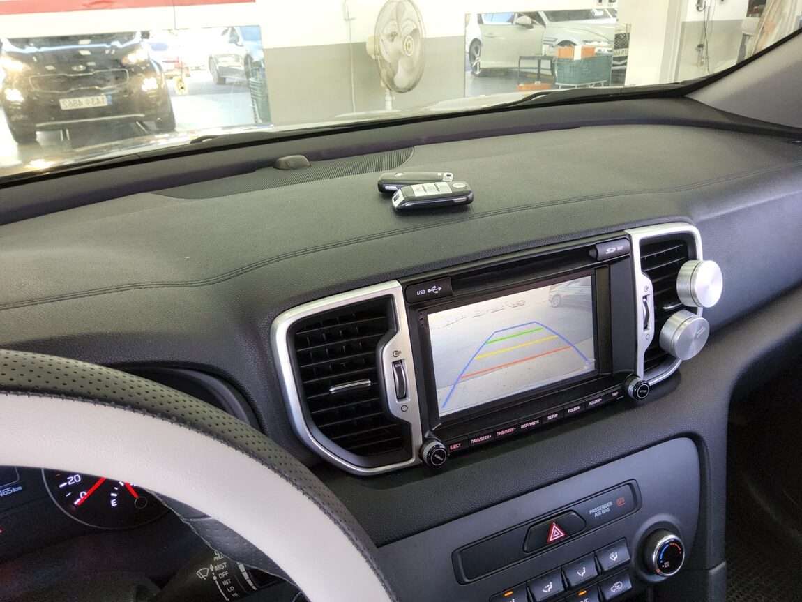 KIA NEW SPORTAGE 1.7 2WD NOBLESSE 2016 - zdjęcie 17