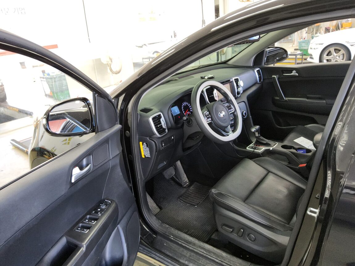 KIA NEW SPORTAGE 1.7 2WD NOBLESSE 2016 - zdjęcie 10