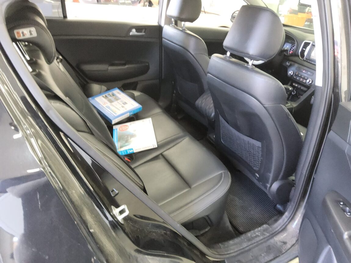 KIA NEW SPORTAGE 1.7 2WD NOBLESSE 2016 - zdjęcie 13