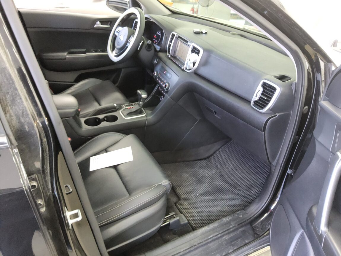 KIA NEW SPORTAGE 1.7 2WD NOBLESSE 2016 - zdjęcie 14