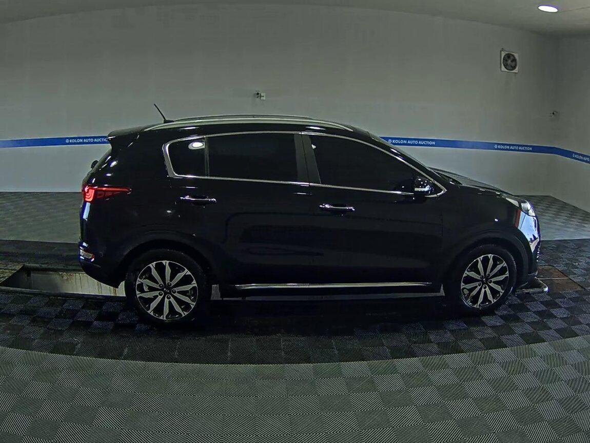 KIA NEW SPORTAGE 1.7 2WD NOBLESSE 2016 - zdjęcie 4