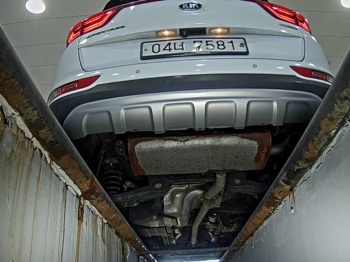KIA NEW SPORTAGE 1.7 2WD NOBLESSE 2018 - zdjęcie 8