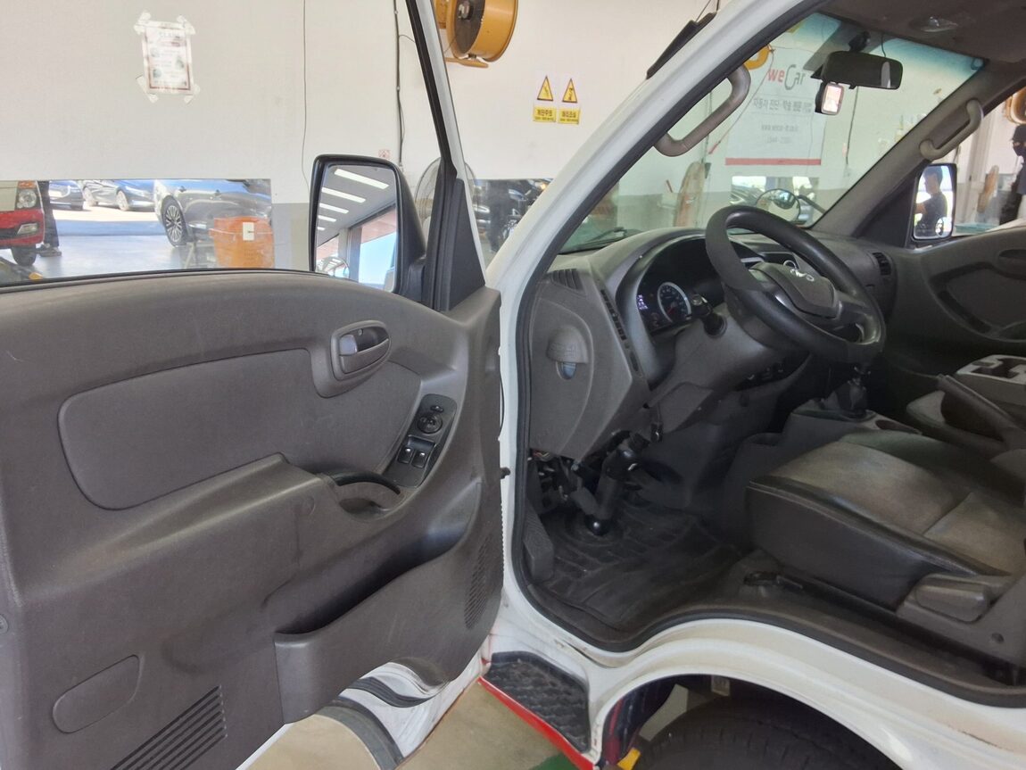 HYUNDAI PORTER II WING BODY MANUAL 2019 - zdjęcie 10