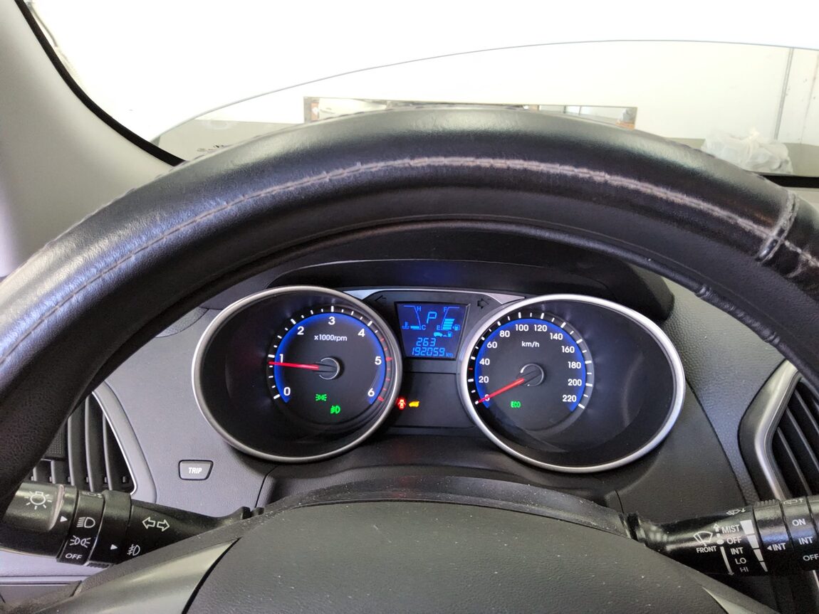 HYUNDAI NEW TUCSON ix DIESEL R2.0 4WD SMART 2014 - zdjęcie 9