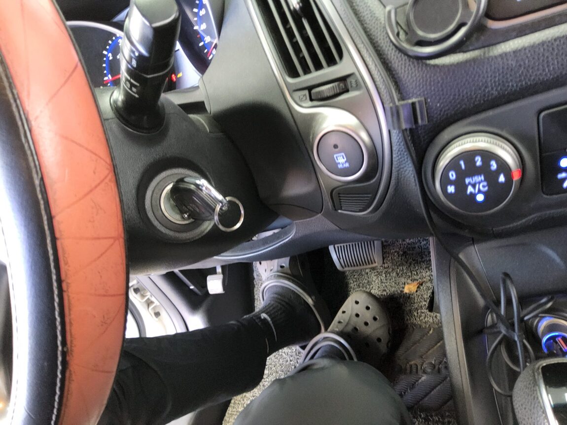 HYUNDAI NEW TUCSON ix DIESEL R2.0 4WD SMART 2014 - zdjęcie 19
