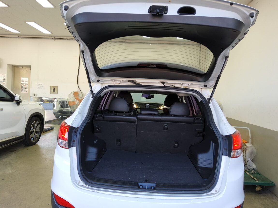 HYUNDAI NEW TUCSON ix DIESEL R2.0 4WD SMART 2014 - zdjęcie 15