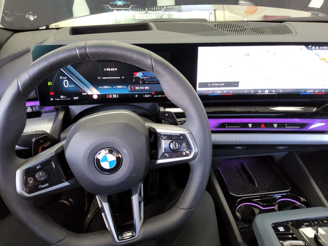 BMW 5 SERIES (8TH GEN) 520i M SPORT PACK 2025 - zdjęcie 17