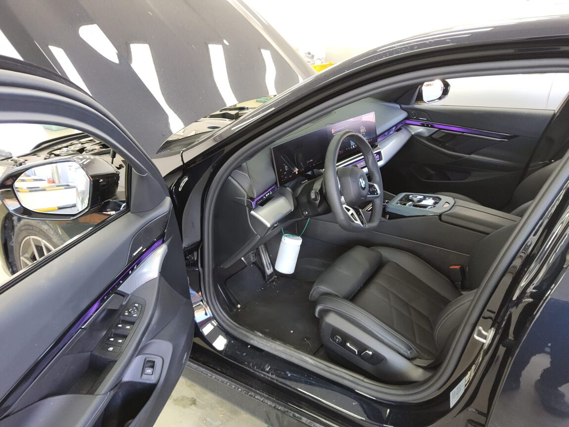 BMW 5 SERIES (8TH GEN) 520i M SPORT PACK 2025 - zdjęcie 10
