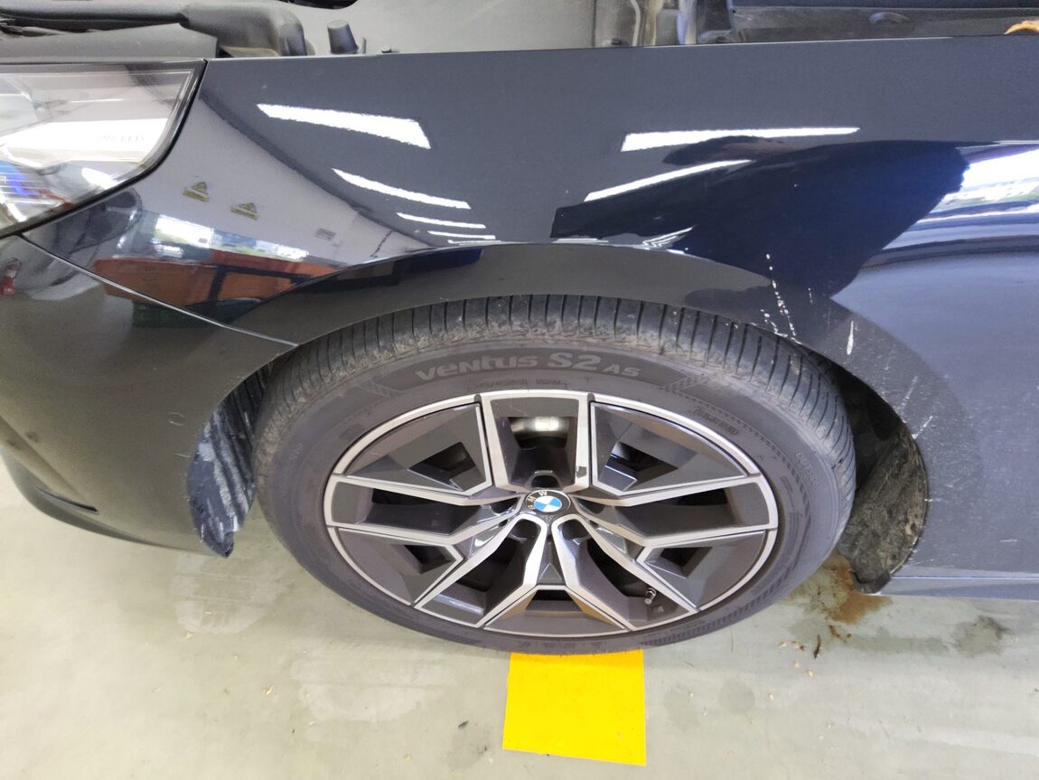 BMW 5 SERIES (8TH GEN) 520i M SPORT PACK 2025 - zdjęcie 24