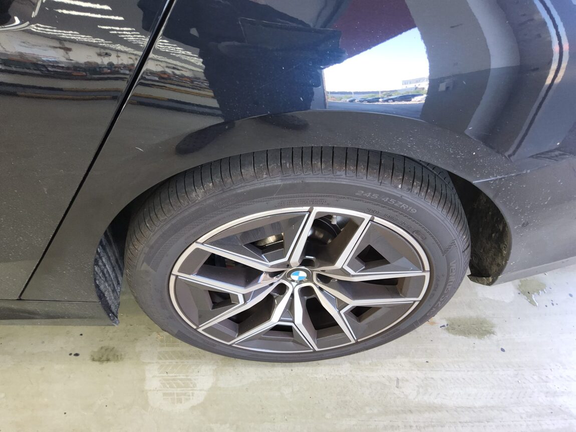 BMW 5 SERIES (8TH GEN) 520i M SPORT PACK 2025 - zdjęcie 25