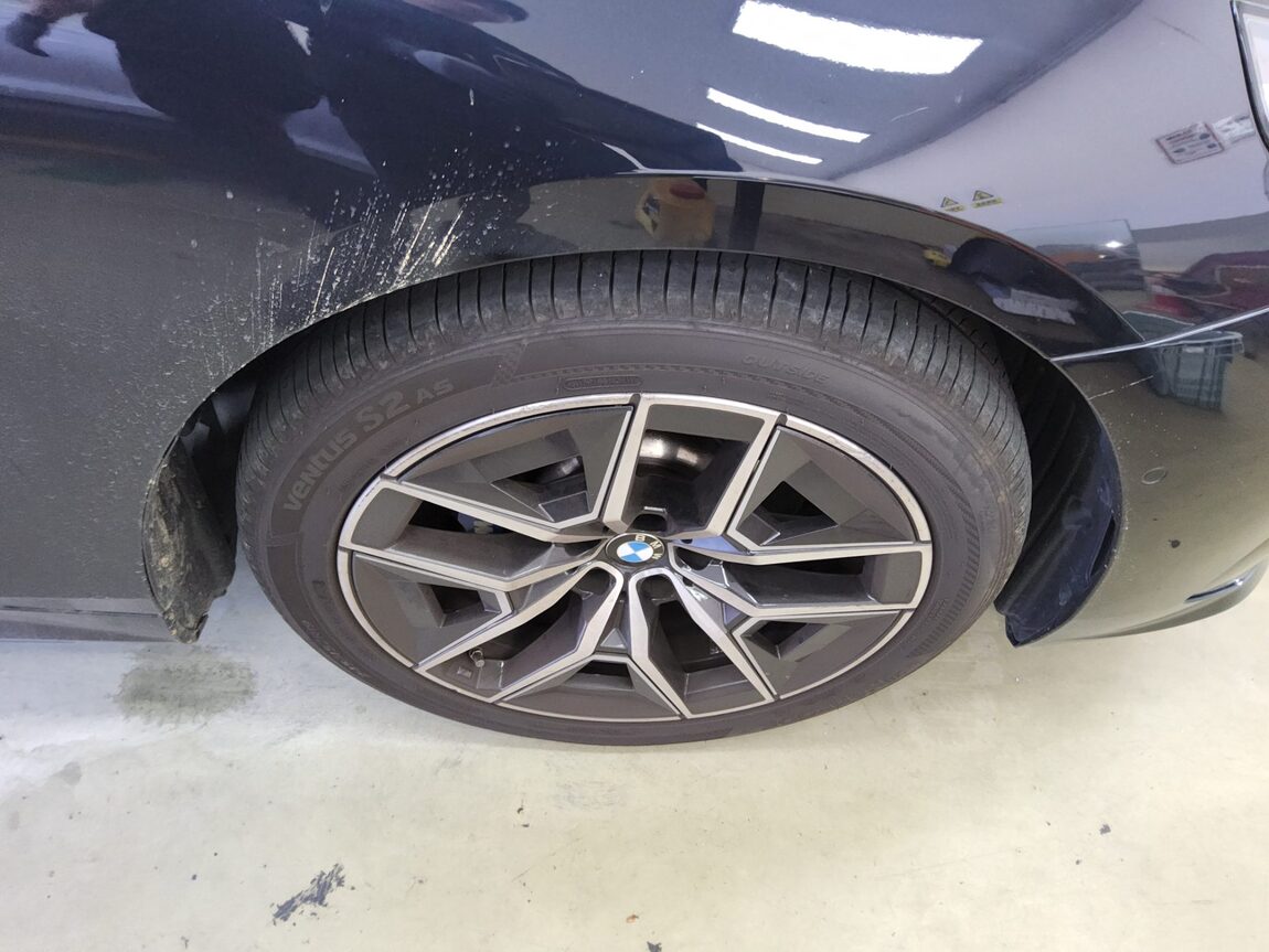 BMW 5 SERIES (8TH GEN) 520i M SPORT PACK 2025 - zdjęcie 26