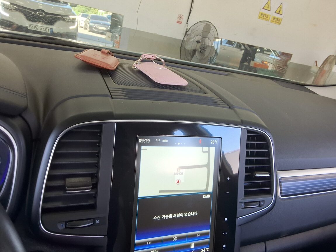 RENAULT (SAMSUNG) NEW QM6 2.0 LPe RE SIGNATURE 2022 - zdjęcie 17