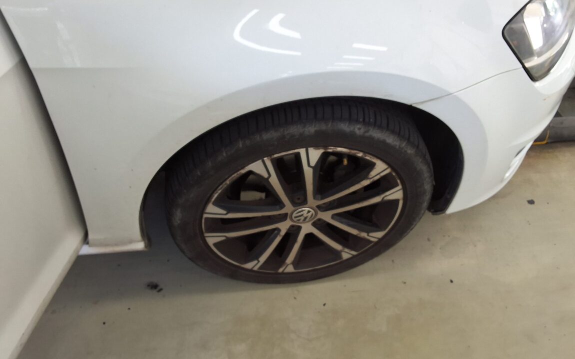 VOLKSWAGEN GOLF (7TH GEN) 2.0 TDI PREMIUM 2015 - zdjęcie 26