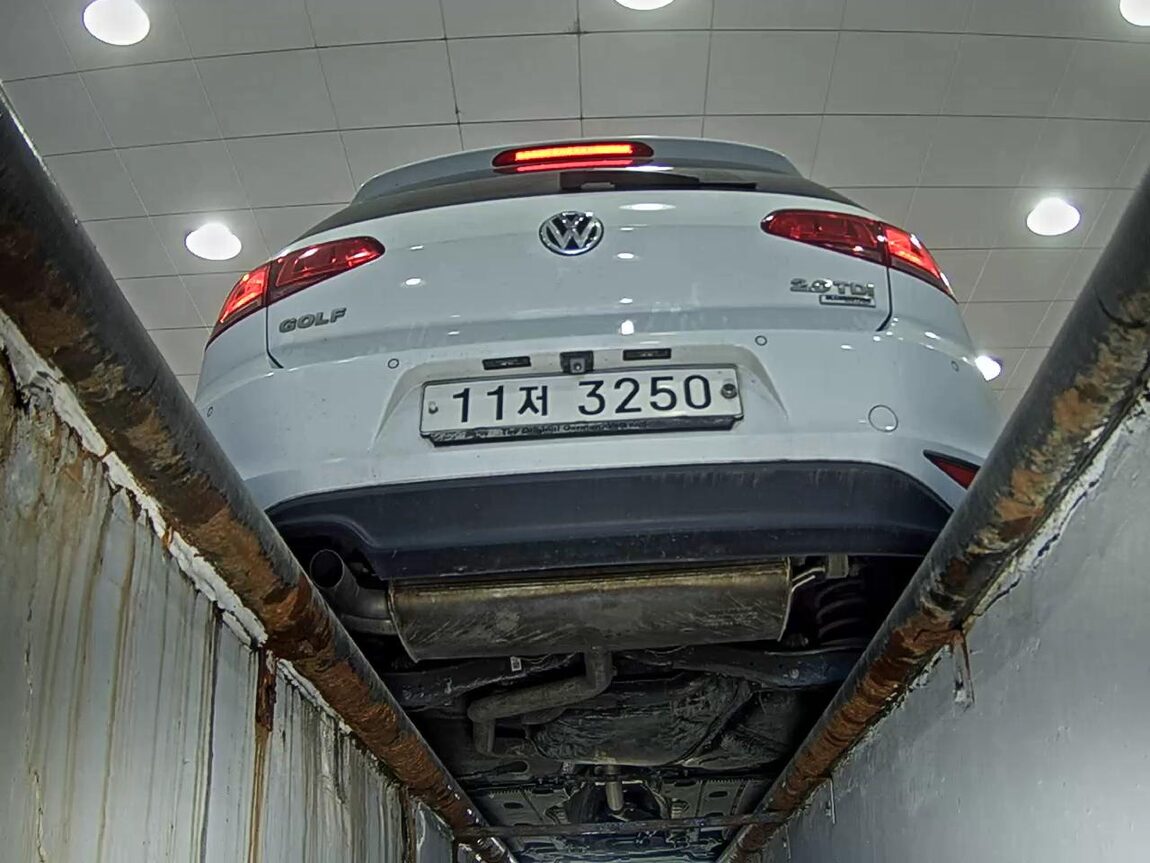 VOLKSWAGEN GOLF (7TH GEN) 2.0 TDI PREMIUM 2015 - zdjęcie 8