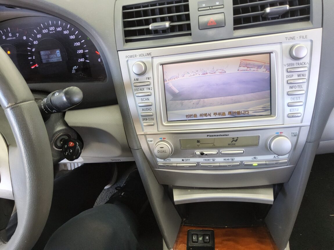 TOYOTA CAMRY (8TH GEN) 2.5 XLE 2011 - zdjęcie 17